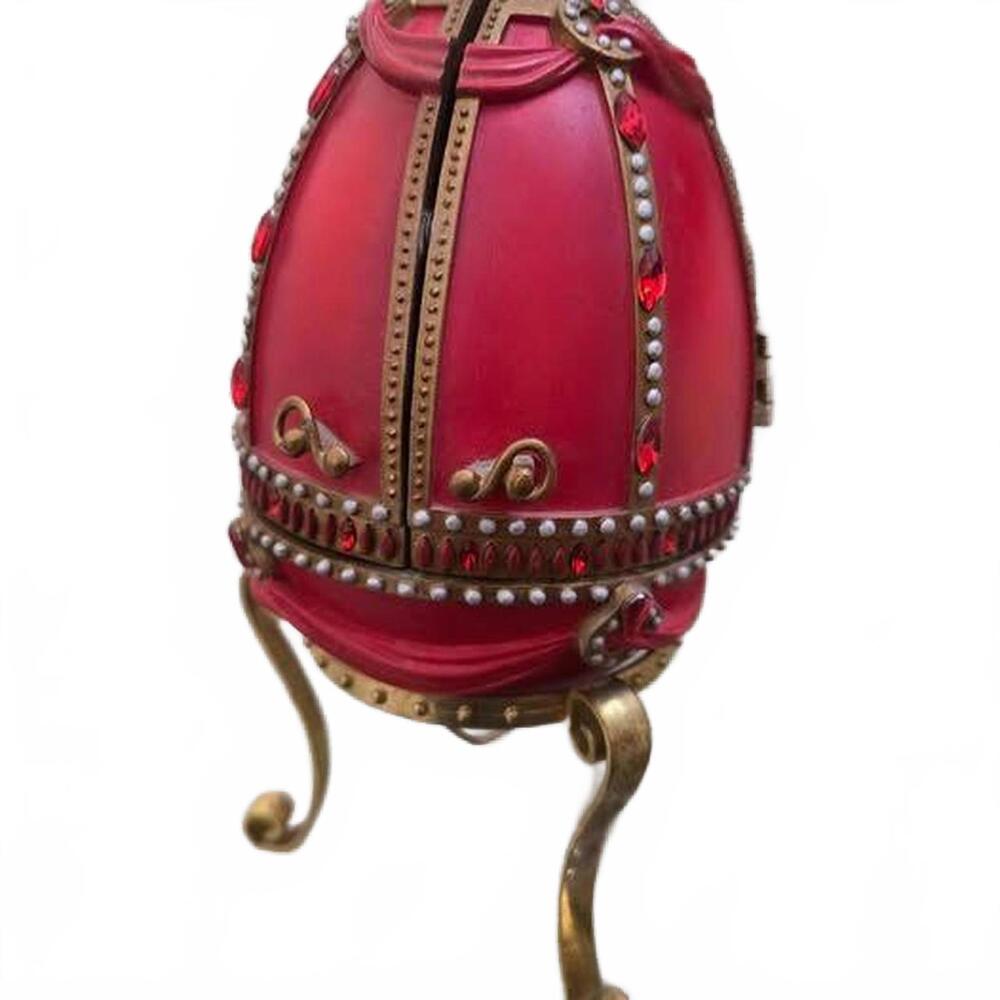 Beautiful 2001 Mattel Barbie musical‎ jewelry egg